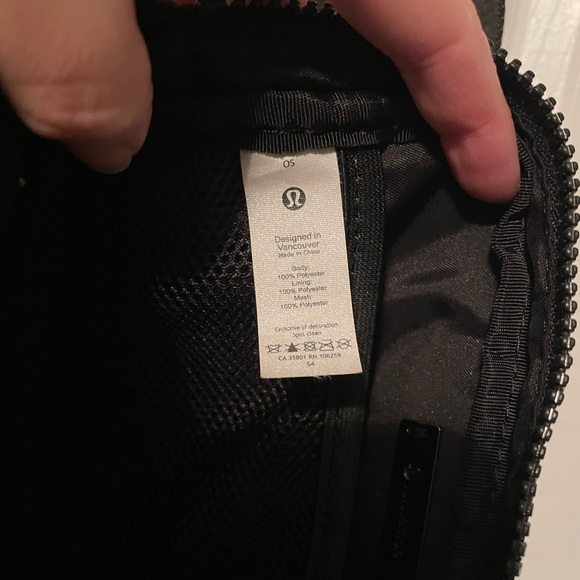 Lululemon Everywhere Belt Bag *1L
Heritage 365 Camo Neo Mint Multi / Black - Picture 6 of 8